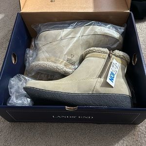 NWT Lands’ End shearling chukka boot